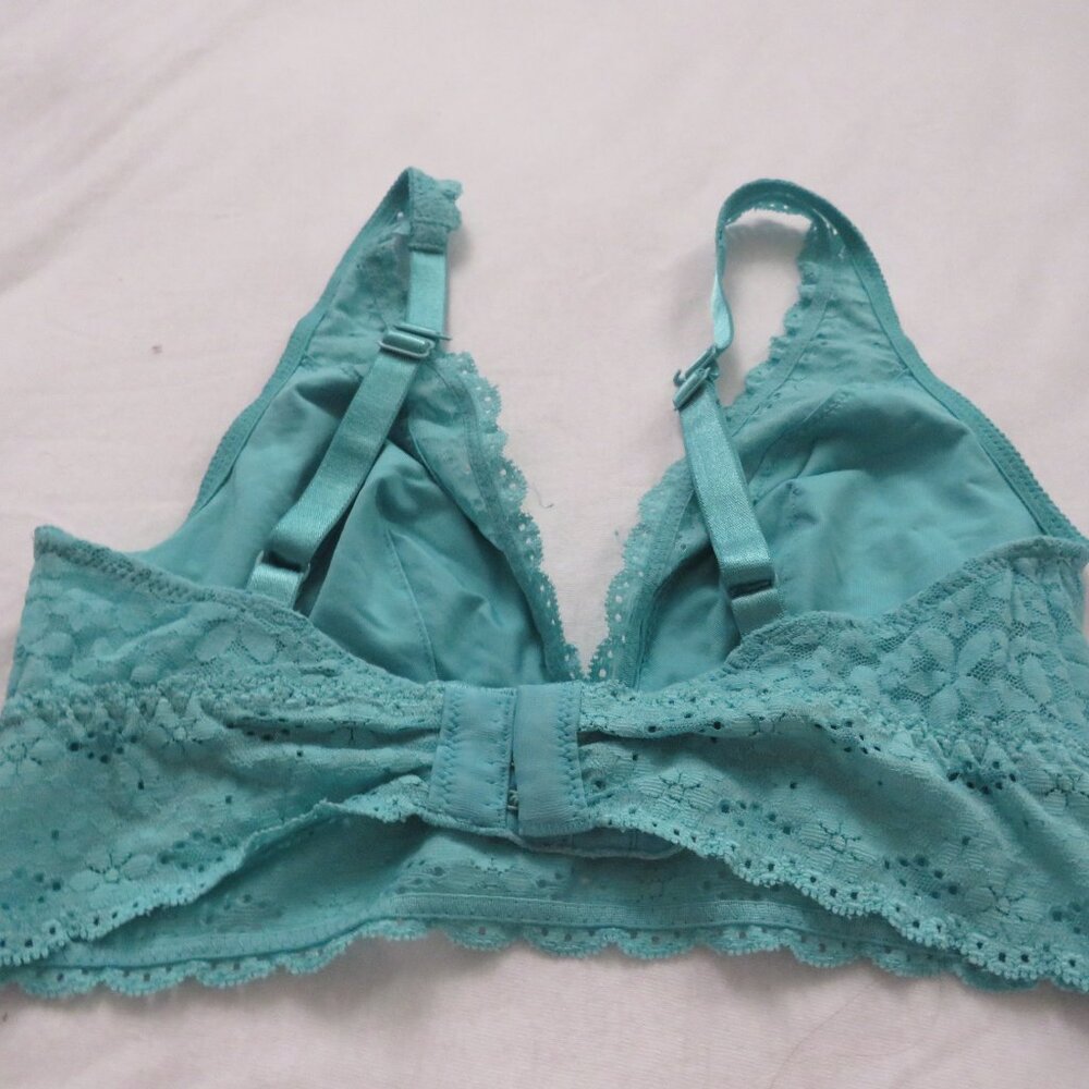 Wacoal Halo Lace Wireless Bralette 34 USED - Picture 3 of 7
